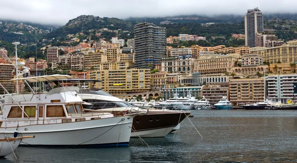 Monaco - Yacht nel porto Hercules — Foto Stock