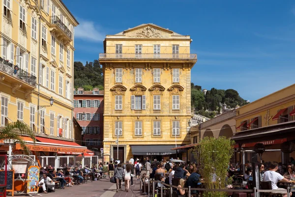 Nice - Edifício antigo nas Cours Saleya — Fotografia de Stock