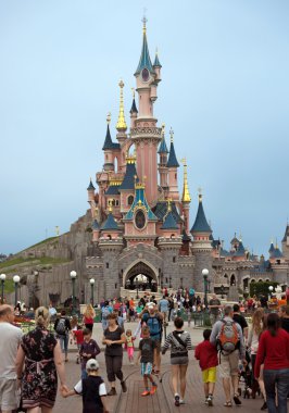 Uyku güzellik Castle Disneyland Park