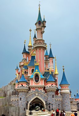 Disneyland - güzellik Castle uyku
