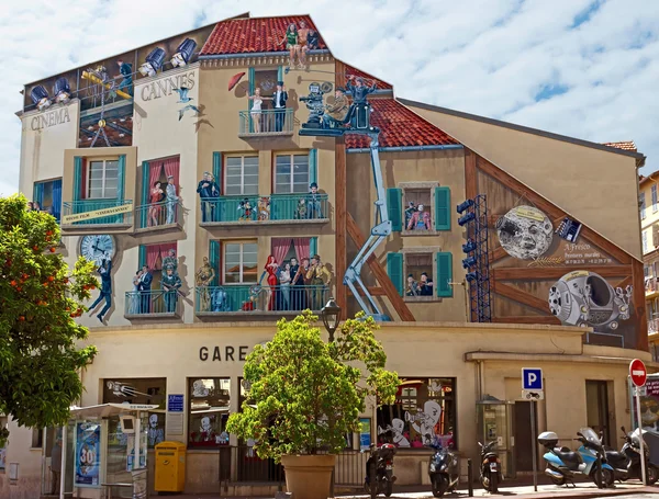 Cannes - Peinture d'art sur le mur — Photo