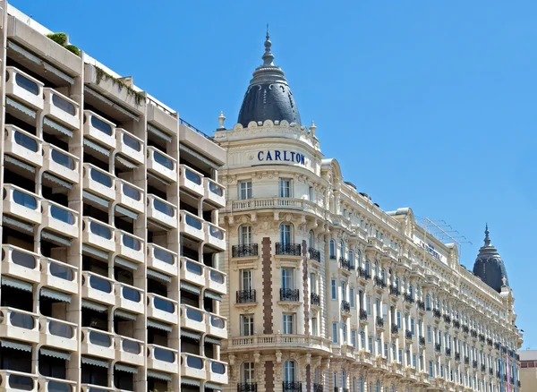 Канны - роскошный отель Carlton — стоковое фото