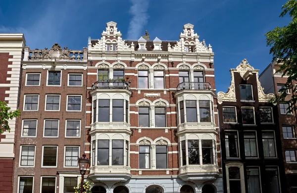 Amsterdam - Typical dutch architecture — Stock Photo, Image