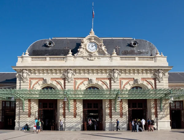 Cidade de Nice - Gare de Nice - Ville é a principal estação ferroviária — Fotografia de Stock