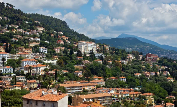 Grasse - panoramisch uitzicht van de stad van Grasse — Stockfoto