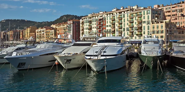 Ville de Nice - Yachts dans le port — Photo