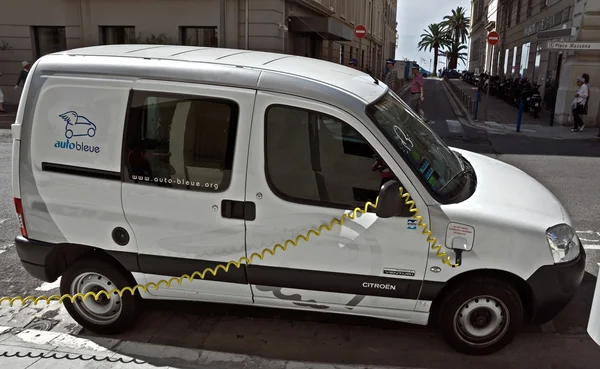 City of Nice - Electric drive car — Stock Photo, Image