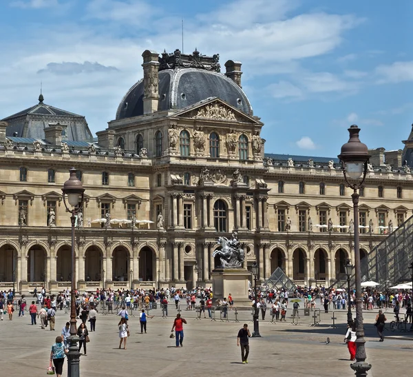 Parigi - Museo del Louvre — Foto Stock