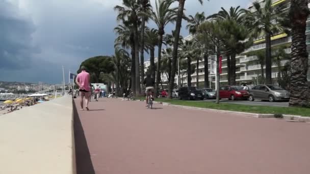 Cannes - croisette boulevard — Stockvideo