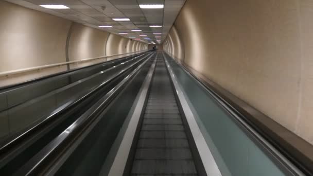 Mónaco - Túnel peatonal — Vídeo de stock