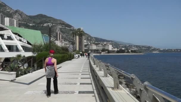 Mônaco - Passeio ao longo da costa — Vídeo de Stock