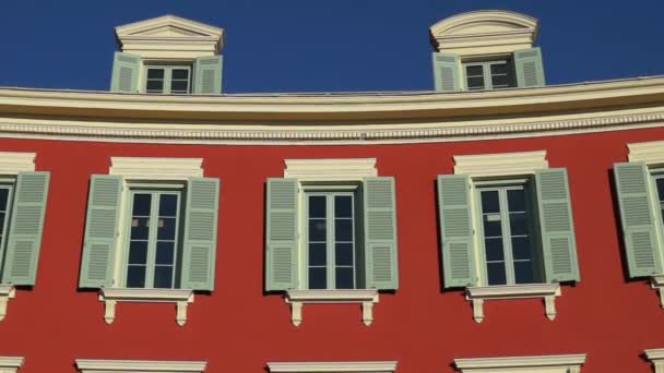 Докладна інформація про барвистим будівлі в місті Ніцца, Франція — стокове відео
