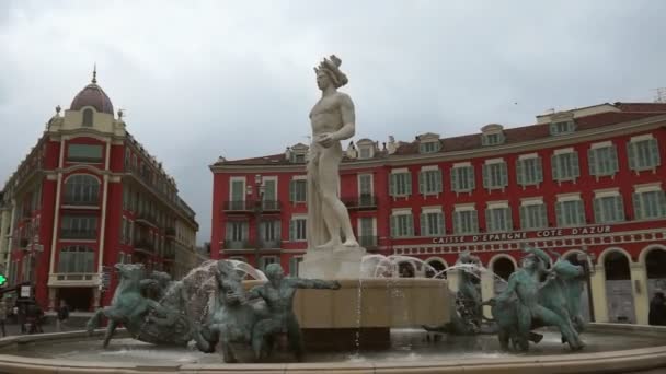 Nice - Fontaine du Soleil op Place Massena — Stockvideo