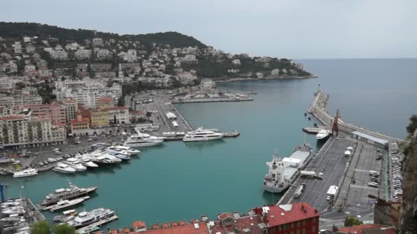 Vista aérea del puerto de Villefranche sur mer en Niza, Francia . — Vídeos de Stock