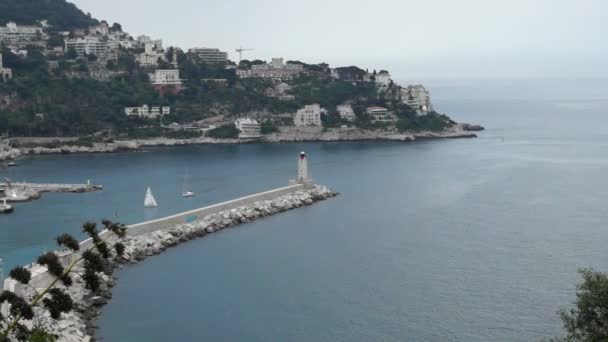 Timelapse. Faro nel porto di Nizza, Francia. Vista dall'alto . — Video Stock