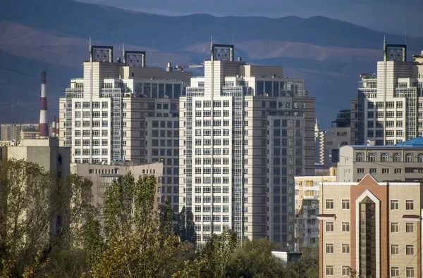 Almaty - Arquitetura moderna — Fotografia de Stock