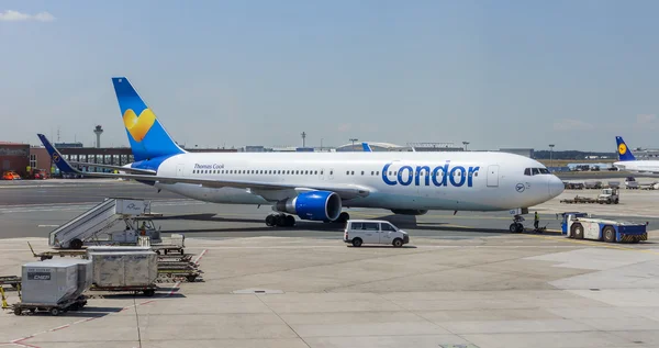 Aeronaves de Condor Airlines — Foto de Stock