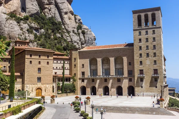 The Benedictine abbey Santa Maria de Montserrat — Stock Photo, Image