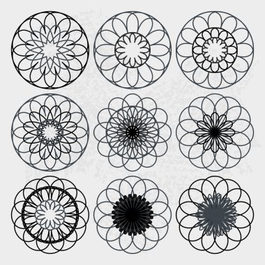 Kağıt üzerinde yuvarlak süsler