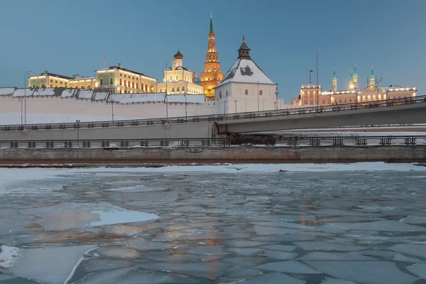 Kazanka och Kreml. Kazan, Tatarstan, Ryssland — Stockfoto