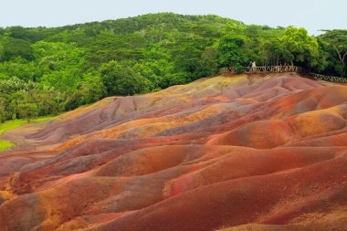 Chamarel çok renkli kum. Mauritius