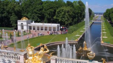 Çeşmeler, kanal ve park, Peterhof. St. Petersburg, Rusya Federasyonu