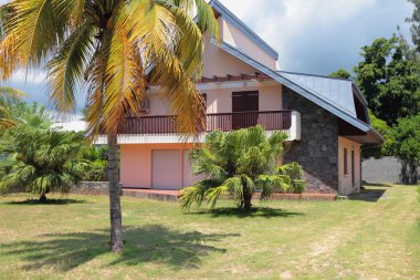 Kır evi, Reunion doldurulan değil