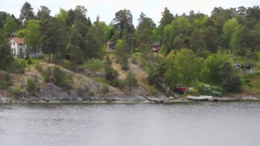 Kıyısında fiyort, Scandinavia. Stockholm, İsveç