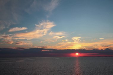 Denizde gün batımı. Aarhus, Danimarka