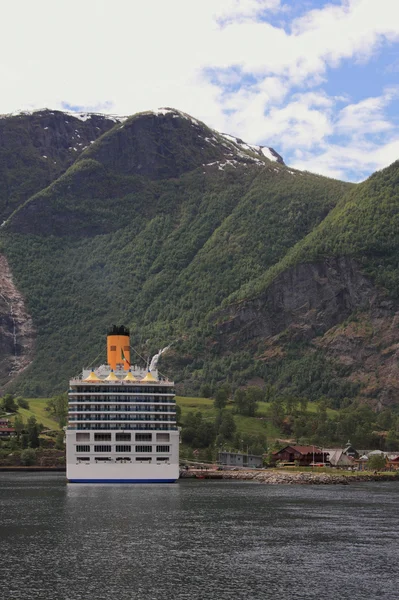 Crucero en Flom, Noruega — Foto de Stock