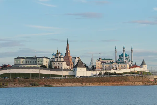 Barragem de Lenine e Kremlin. Kazan, Tartaristão — Fotografia de Stock