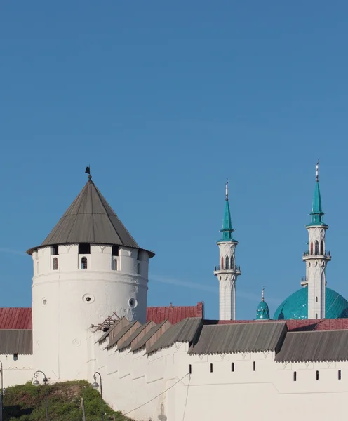 Torre Konsistorsky, minaretes de la mezquita Qol Sharif —  Fotos de Stock