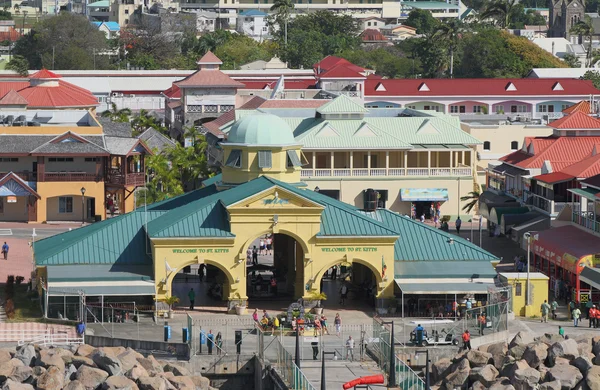 크루즈 포트입니다. basseterre, 세인트 키츠 네비스 — 스톡 사진