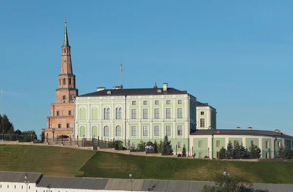Suyumbike tower, elnöki palota, a kazan kremlin — Stock Fotó
