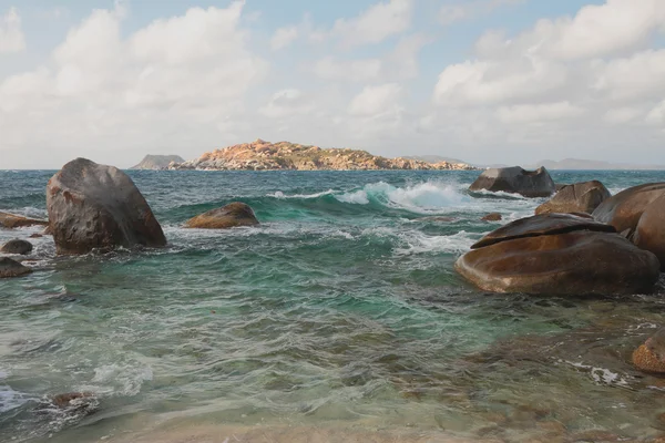 Nel Golfo di pietre. Vergine-Gorda, Tortola — Foto Stock