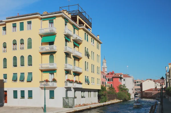 Rio Dei Tolentini). . Venise, Italie — Photo