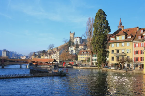 Myulenplats Square on Ryoyss River. Lucerne, Switzerland — Stock Photo, Image