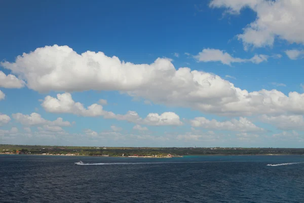 海洋海岸。拉罗马纳，多米尼加共和国 — 图库照片