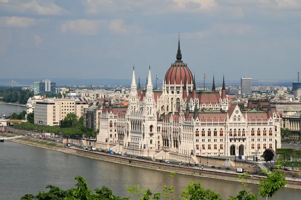 Building of Hungarian parliament. Budapest — Stock Photo, Image