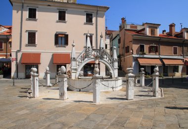 Franz Preschern Square, Da Ponte çeşme. Koper, Slovenya