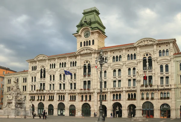 Municipio en el área de unificación de Italia. Trieste, Italia — Foto de Stock