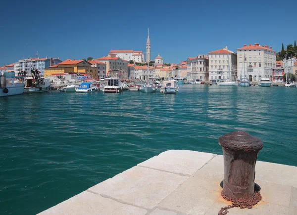 Staden på Adriatiska havet. Piran, Slovenien — Stockfoto