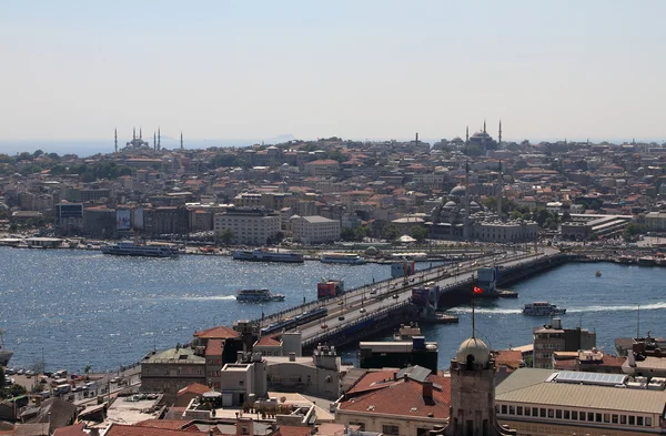 Gulf Gold Horn, Galat Bridge. Istanbul, Turkey — Stock Photo, Image