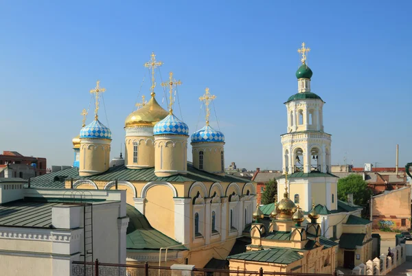 Katedralen, Pokrovsk kyrkan och klocktorn. Kazan, Tatarstan — Stockfoto
