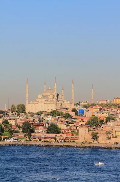 Mantello del palazzo e moschea blu. Istanbul, Turchia — Foto Stock