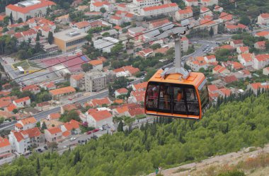Teleferik dağda Srdzh. Dubrovnik, Hırvatistan