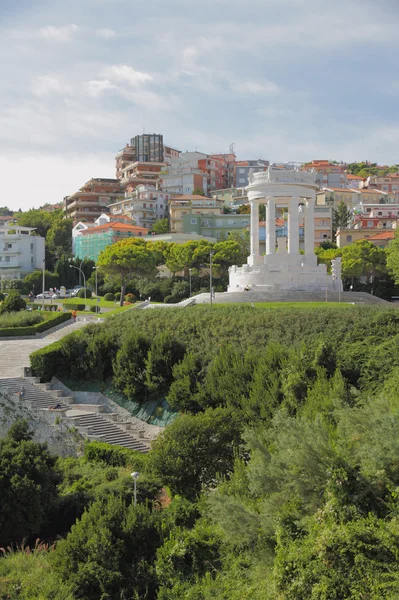 Monumento caduto, da piazza a IV novembre. Ancona, Italia — Foto Stock