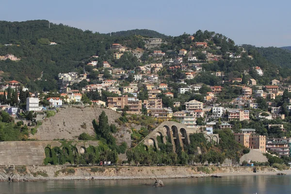 Medelhavskusten. Albissola-Marina, Savona, Italien — Stockfoto