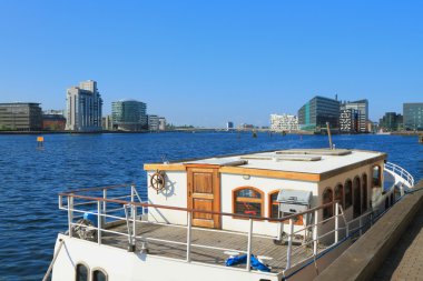 Şehir kanal ve tekne. Kopenhag, Danimarka