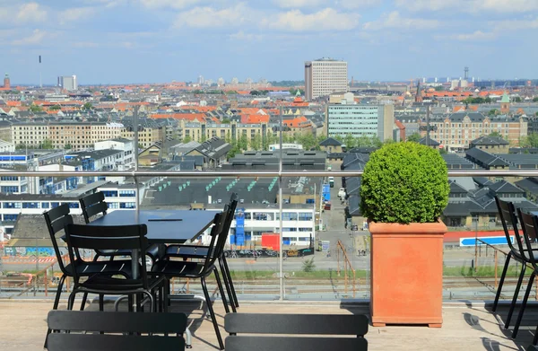 Cafe on roof overlooking city. Copenhagen, Denmark — Stock Photo, Image